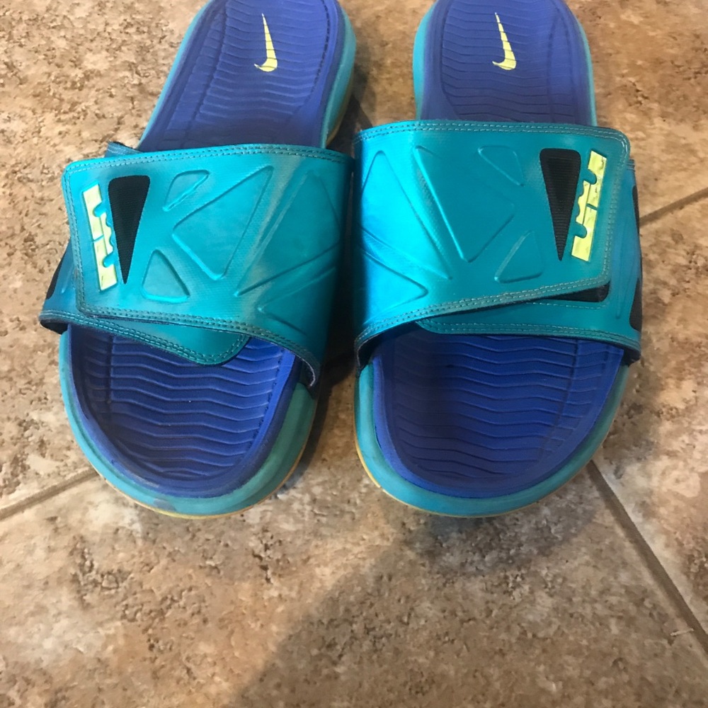Nike Lebron slides